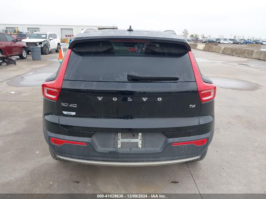 2020 Volvo Xc40 T4 Momentum VIN: YV4AC2HK2L2257566 Lot: 41029636