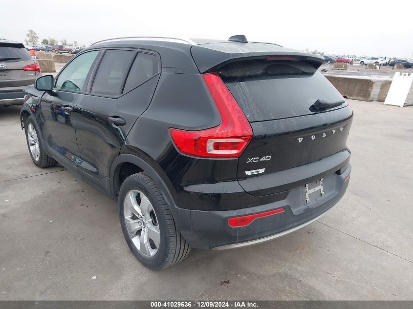 2020 Volvo Xc40 T4 Momentum VIN: YV4AC2HK2L2257566 Lot: 41029636