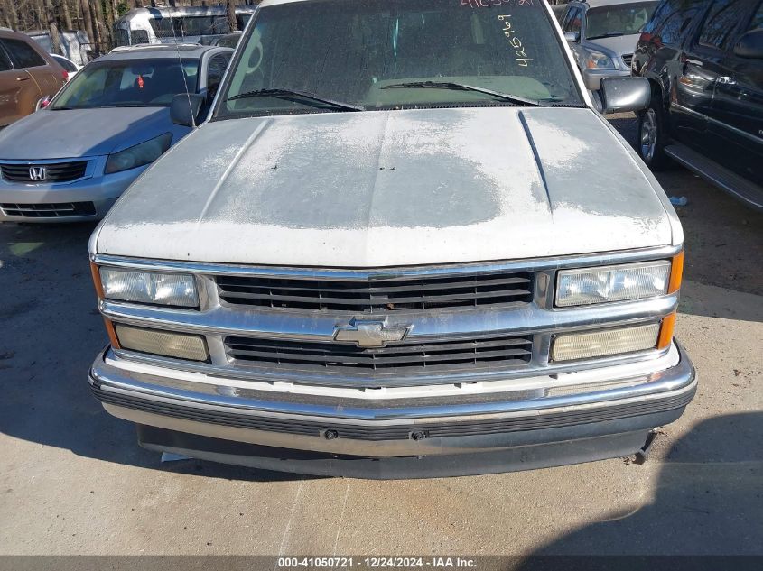 1996 Chevrolet Suburban C1500 VIN: 1GNEC16R5TJ425969 Lot: 41050721