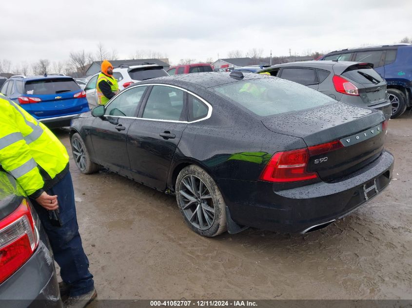 2017 Volvo S90 T6 Momentum VIN: YV1A22MK4H1015784 Lot: 41052707