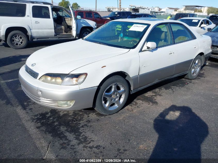 1998 Lexus Es 300 VIN: JT8BF28G3W5025585 Lot: 41062359