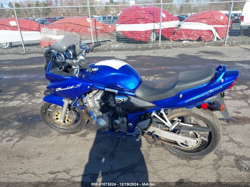 2001 Suzuki Gsf600 S VIN: JS1GN7AA812100606 Lot: 41073024