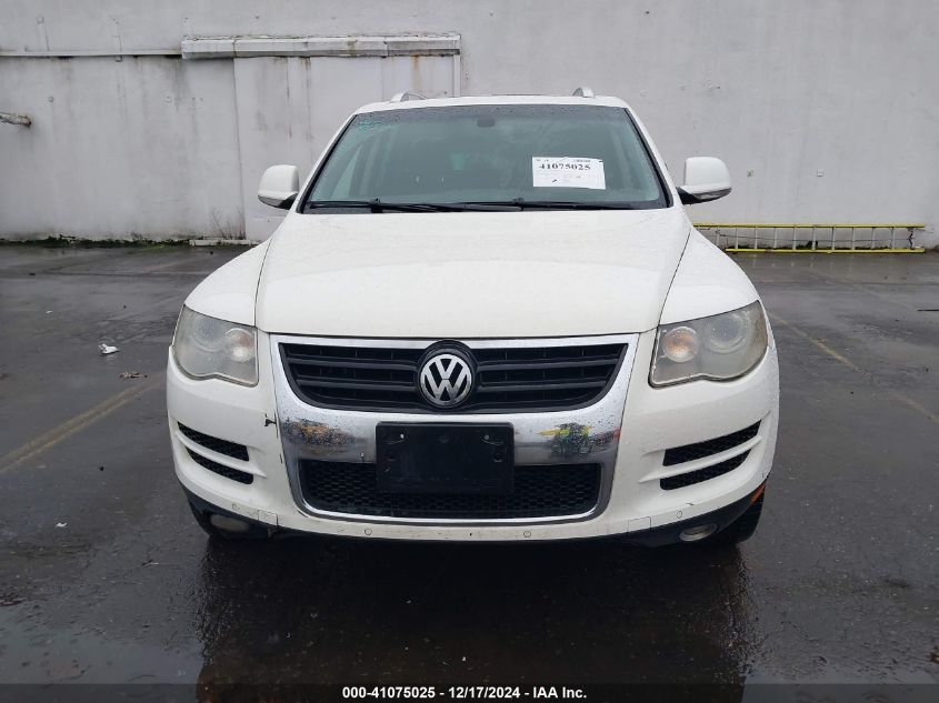 2009 Volkswagen Touareg 2 V6 Tdi VIN: WVGFM77L99D037105 Lot: 41075025