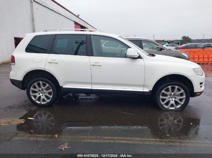 2009 Volkswagen Touareg 2 V6 Tdi VIN: WVGFM77L99D037105 Lot: 41075025