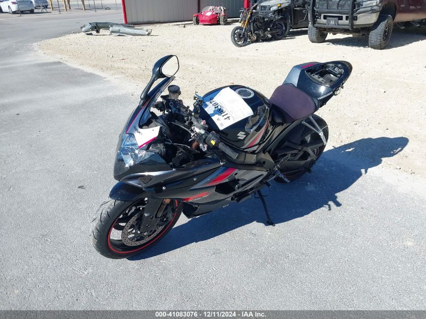 2005 Suzuki Gsx-R1000 VIN: JS1GT76A852108662 Lot: 41083076