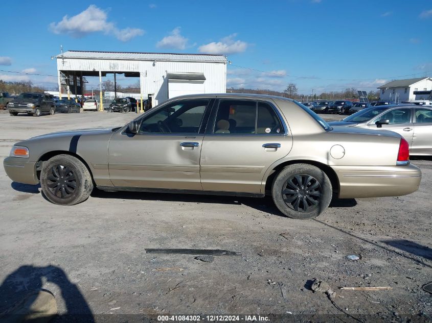 1999 Ford Crown Victoria VIN: 2FAFP73W8XX127305 Lot: 41084302