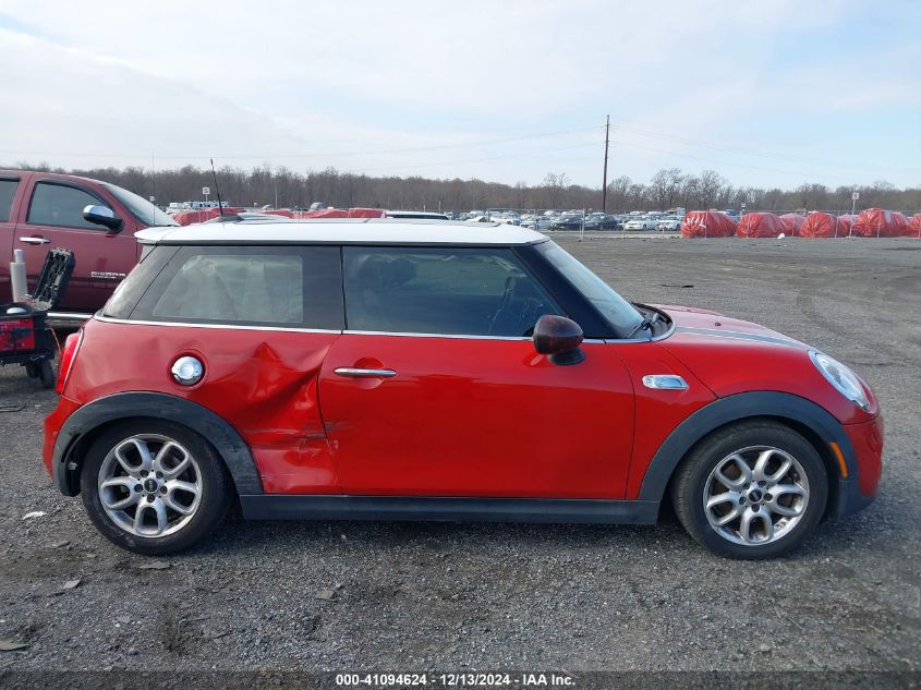 2014 Mini Hardtop Cooper S VIN: WMWXM7C55ET985949 Lot: 41094624