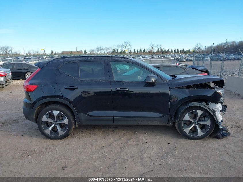 2023 Volvo Xc40 B5 Plus Dark Theme VIN: YV4L12UW1P2982850 Lot: 41095575