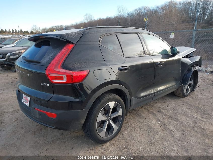 2023 Volvo Xc40 B5 Plus Dark Theme VIN: YV4L12UW1P2982850 Lot: 41095575