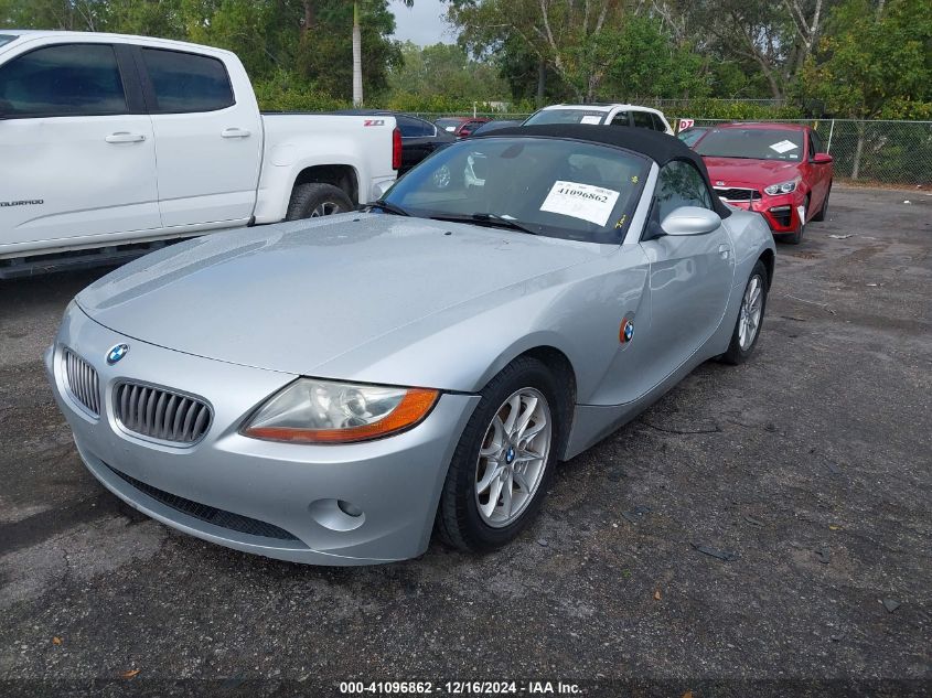 2003 BMW Z4 2.5I VIN: 4USBT33413LR60621 Lot: 41096862