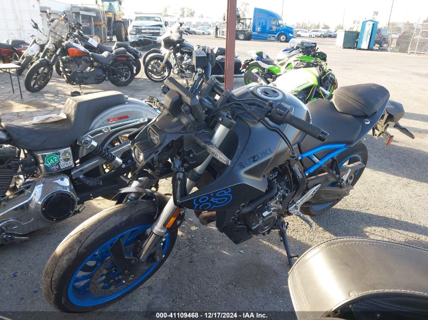 2024 Suzuki Gsx800 R VIN: JS1EM11B1R7100185 Lot: 41109468