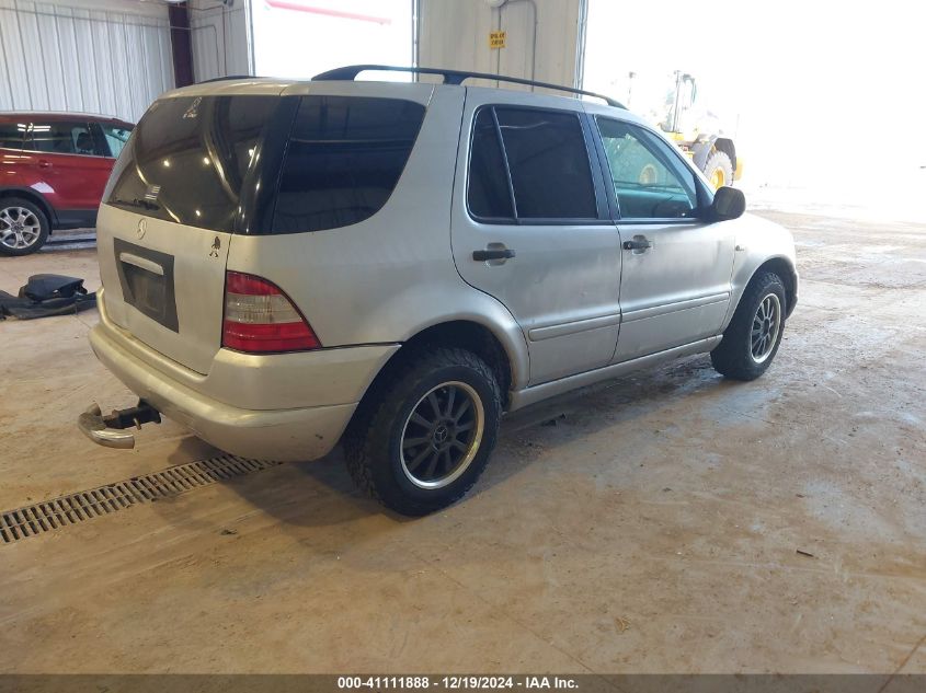 2000 Mercedes-Benz Ml 320 VIN: 4JGAB54E5YA162306 Lot: 41111888