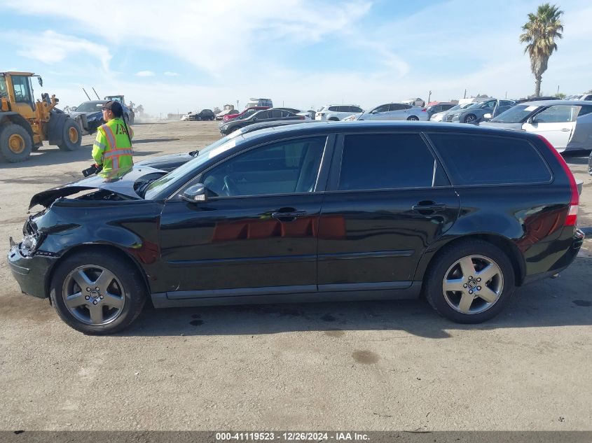 2005 Volvo V50 T5/T5 Awd VIN: YV1MJ682052075889 Lot: 41119523