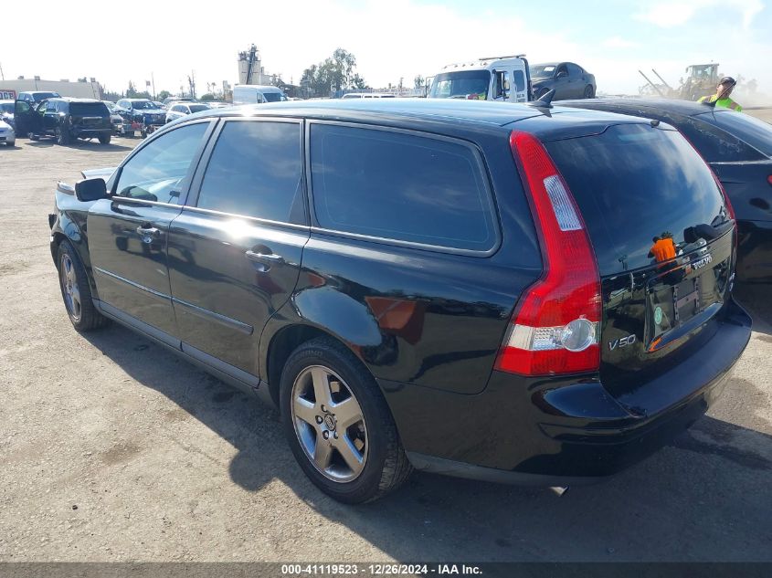 2005 Volvo V50 T5/T5 Awd VIN: YV1MJ682052075889 Lot: 41119523