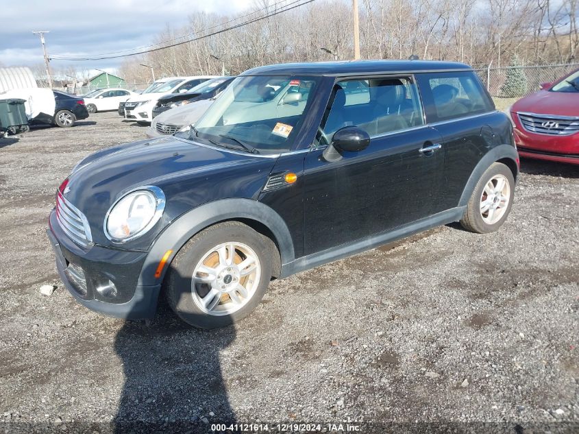 2013 Mini Hardtop Cooper VIN: WMWSU3C54DT690536 Lot: 41121614