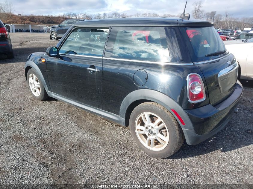 2013 Mini Hardtop Cooper VIN: WMWSU3C54DT690536 Lot: 41121614