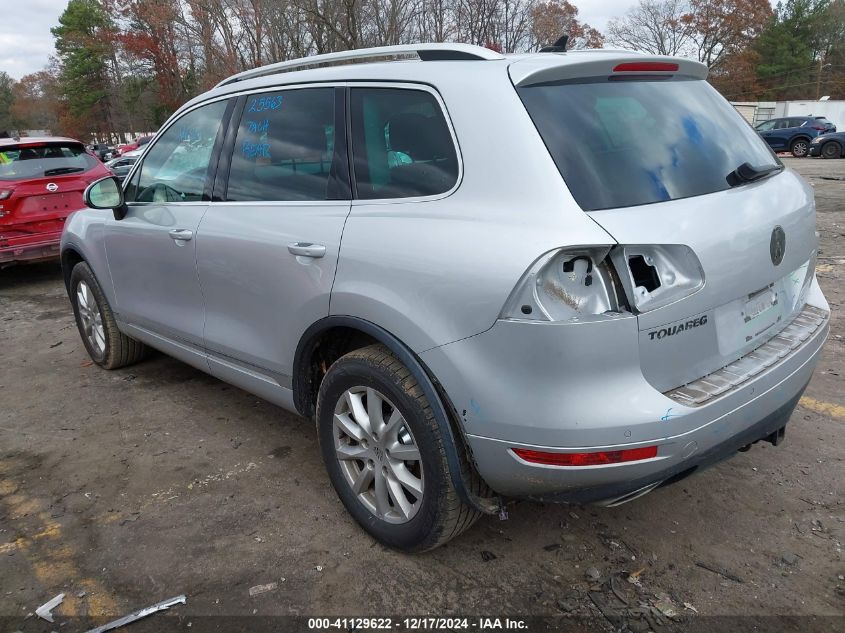 2011 Volkswagen Touareg Tdi Executive VIN: WVGFK9BP4BD003462 Lot: 41129622