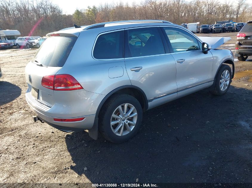 2014 Volkswagen Touareg 3.6L Sport VIN: WVGEF9BP4ED013638 Lot: 41130088