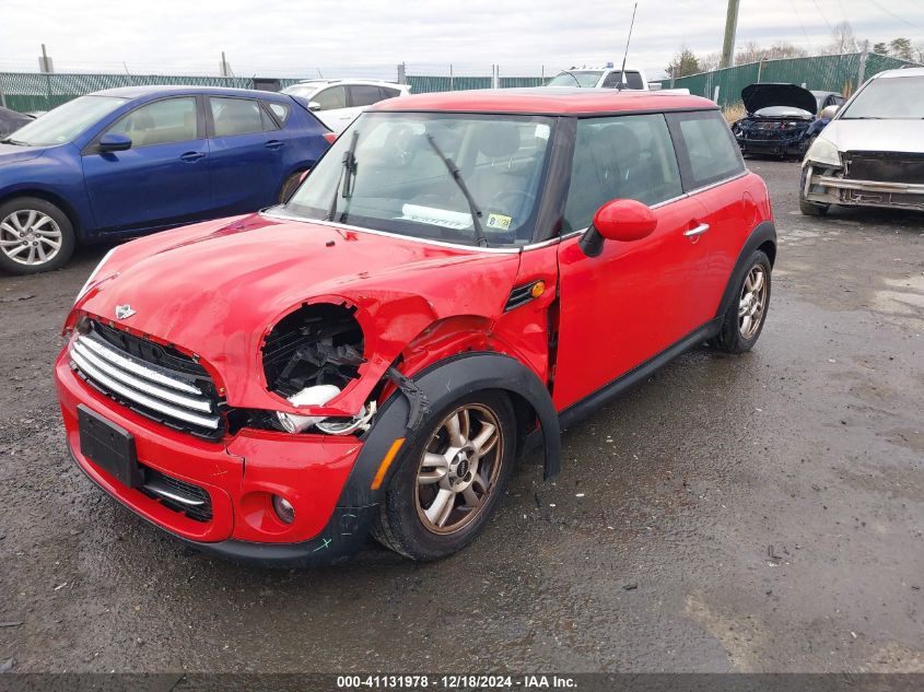 2013 Mini Hardtop Cooper VIN: WMWSU3C54DT371783 Lot: 41131978