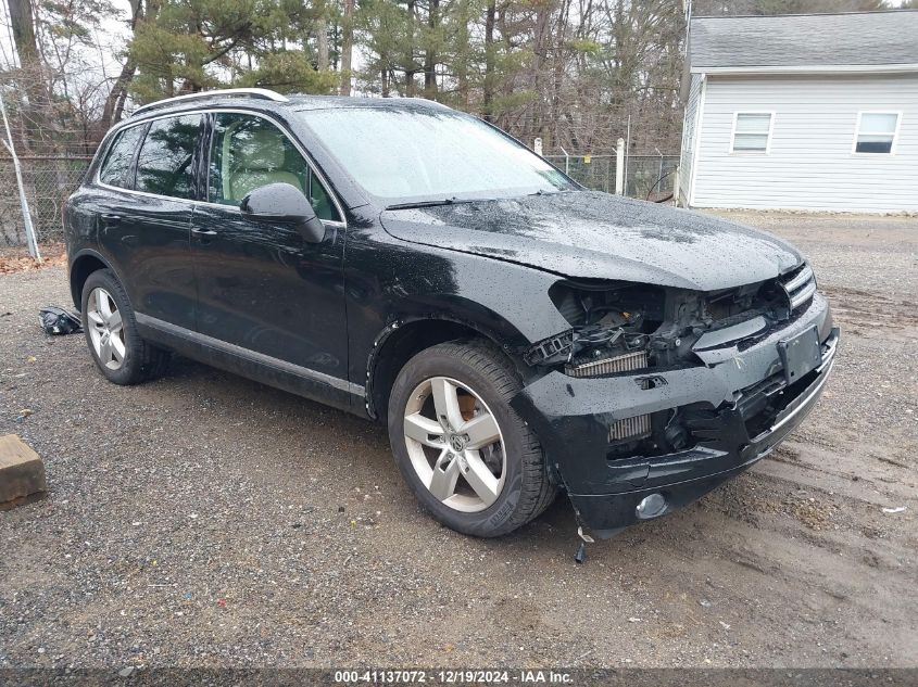 2013 Volkswagen Touareg V6 Tdi VIN: WVGEP9BP3DD000830 Lot: 41137072