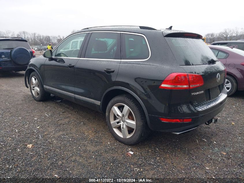 2013 Volkswagen Touareg V6 Tdi VIN: WVGEP9BP3DD000830 Lot: 41137072