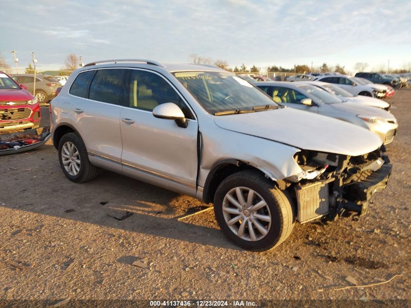 2012 Volkswagen Touareg Tdi Sport VIN: WVGFK9BP4CD000319 Lot: 41137436