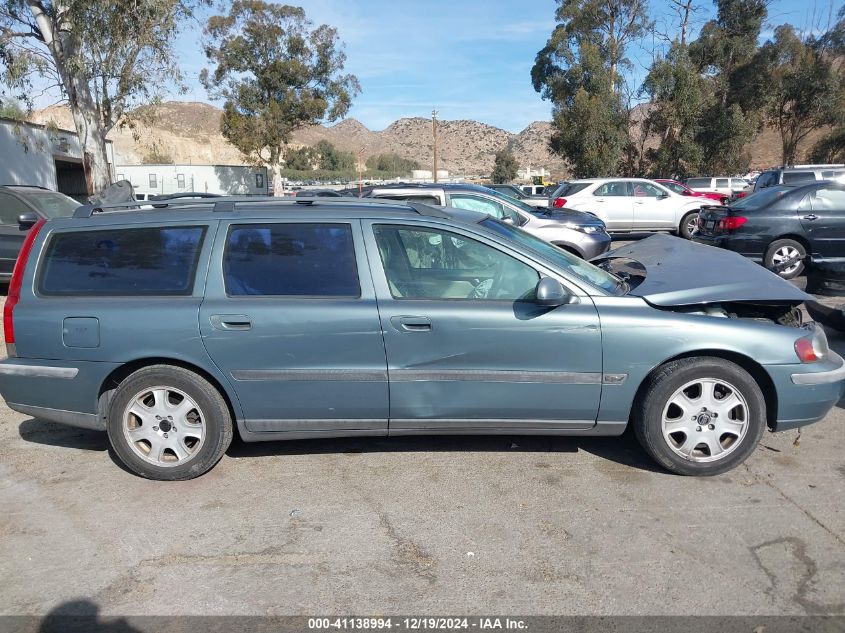 2002 Volvo V70 2.4T VIN: YV1SW58D721266389 Lot: 41138994