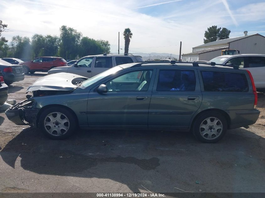 2002 Volvo V70 2.4T VIN: YV1SW58D721266389 Lot: 41138994