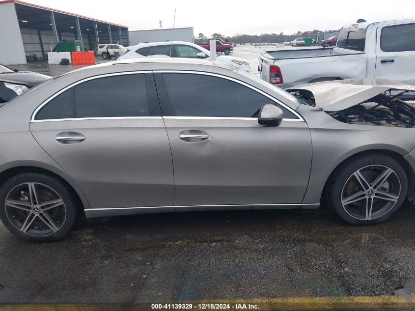 2019 Mercedes-Benz A 220 VIN: WDD3G4EB7KW001372 Lot: 41139329