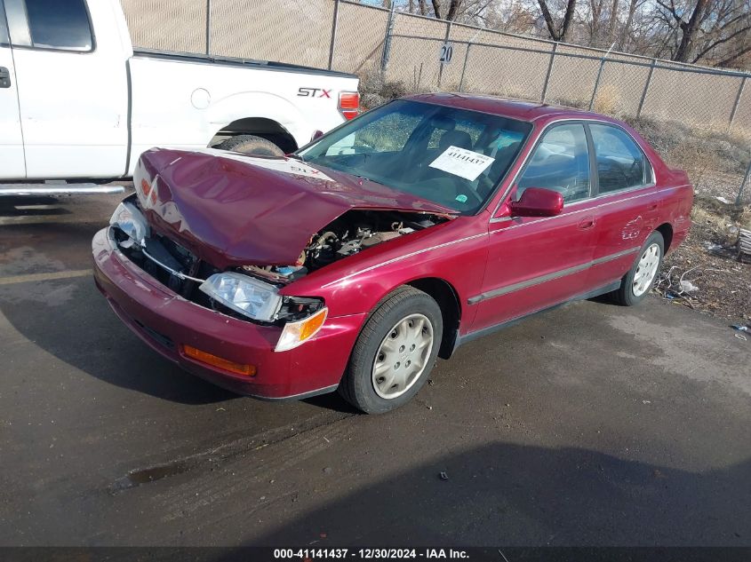 1996 Honda Accord Lx/Ex VIN: 1HGCD5631TA302221 Lot: 41141437