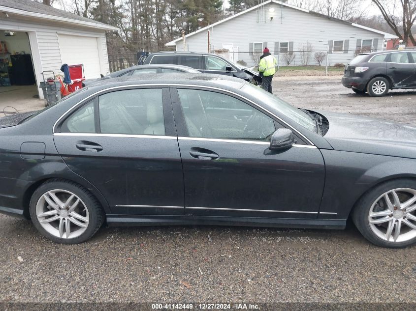 2013 Mercedes-Benz C 300 Luxury 4Matic/Sport 4Matic VIN: WDDGF8AB3DA788757 Lot: 41142449