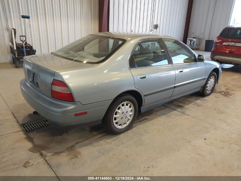 1995 Honda Accord Lx/Ex VIN: 1HGCD5637SA127469 Lot: 41144503