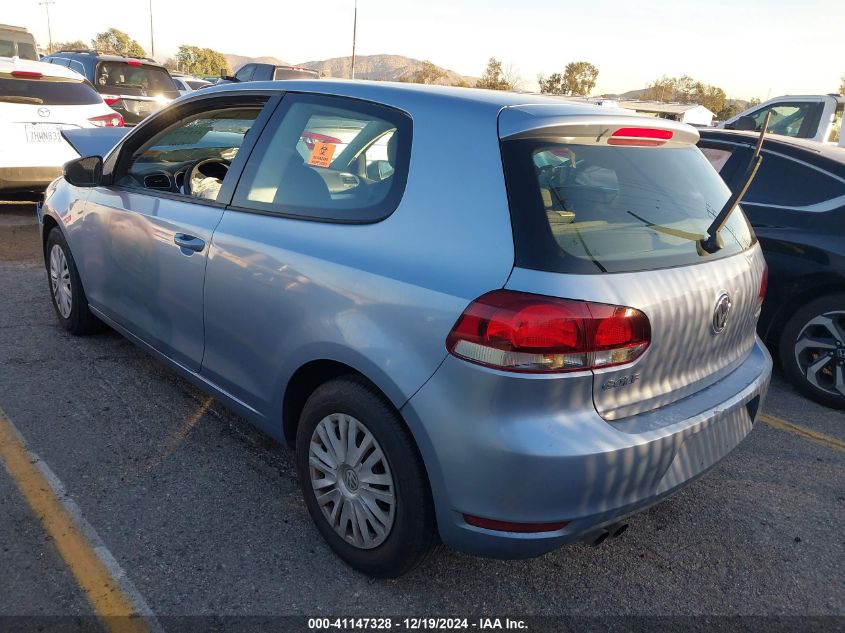 2010 Volkswagen Golf 2-Door VIN: WVWAB7AJ8AW395381 Lot: 41147328