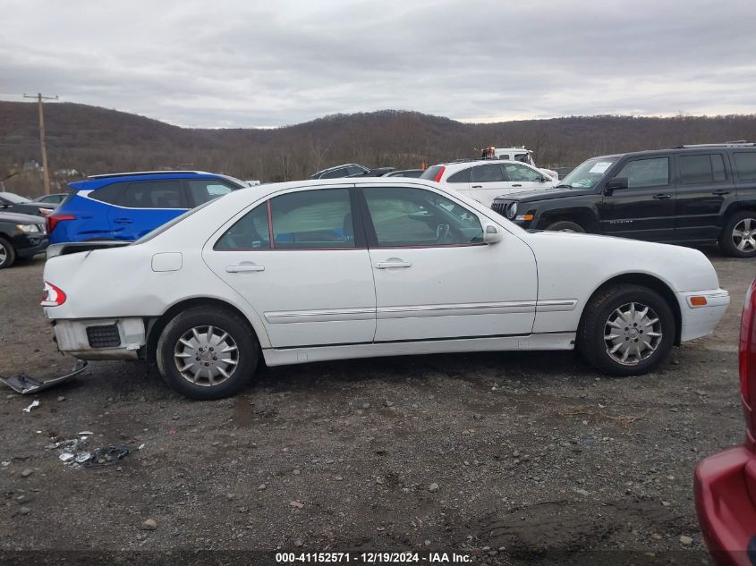 2001 Mercedes-Benz E 320 4M VIN: WDBJF82J81X053429 Lot: 41152571