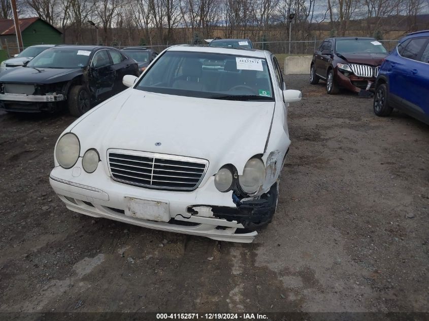 2001 Mercedes-Benz E 320 4M VIN: WDBJF82J81X053429 Lot: 41152571