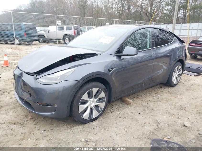 2023 Tesla Model Y Awd/Long Range Dual Motor All-Wheel Drive VIN: 7SAYGDEE4PF709796 Lot: 41155087