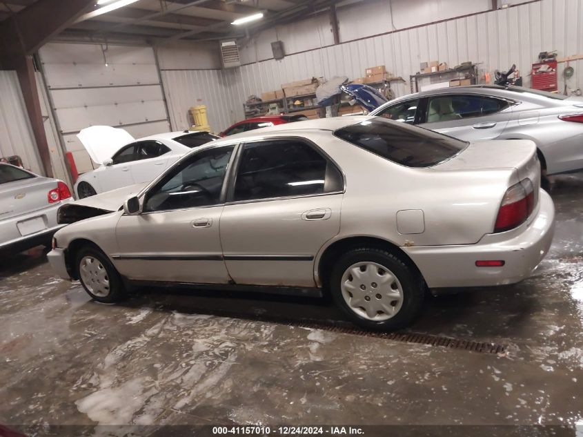 1996 Honda Accord Lx/Ex VIN: 1HGCD5645TA124189 Lot: 41157010