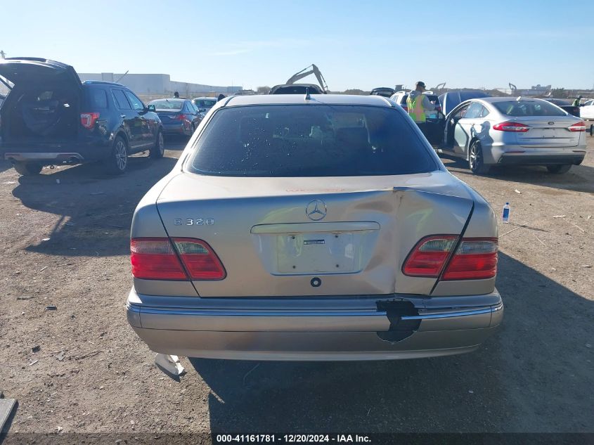 2000 Mercedes-Benz E 320 VIN: WDBJF65J8YB138293 Lot: 41161781