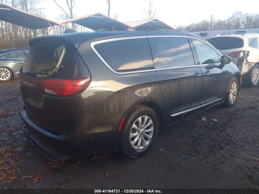 2017 Chrysler Pacifica Touring-L VIN: 2C4RC1BG3HR747995 Lot: 41164721