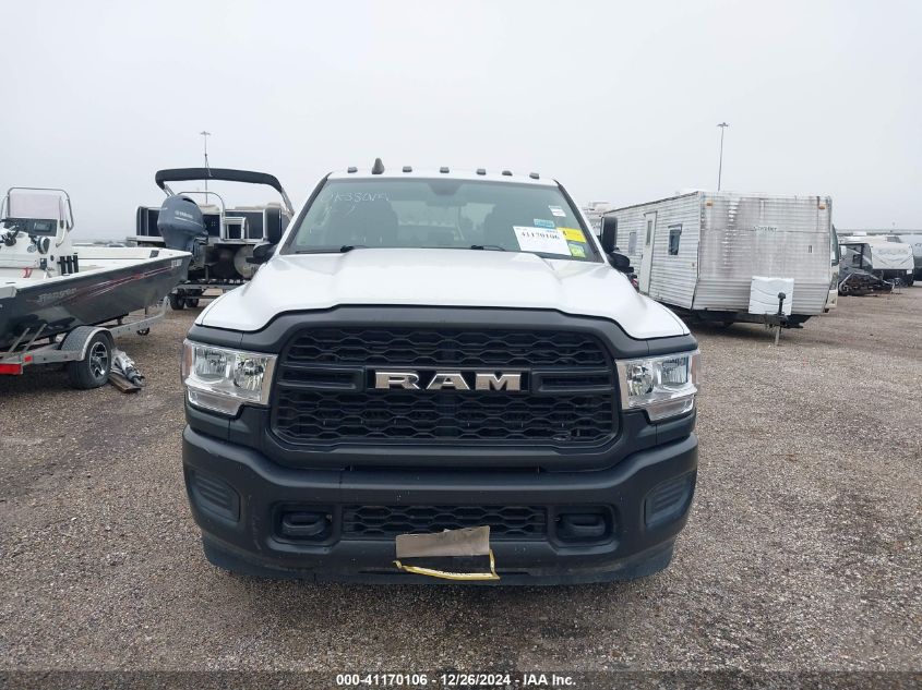 2020 Ram 3500 Tradesman 4X2 8' Box VIN: 3C63RPGLXLG271893 Lot: 41170106