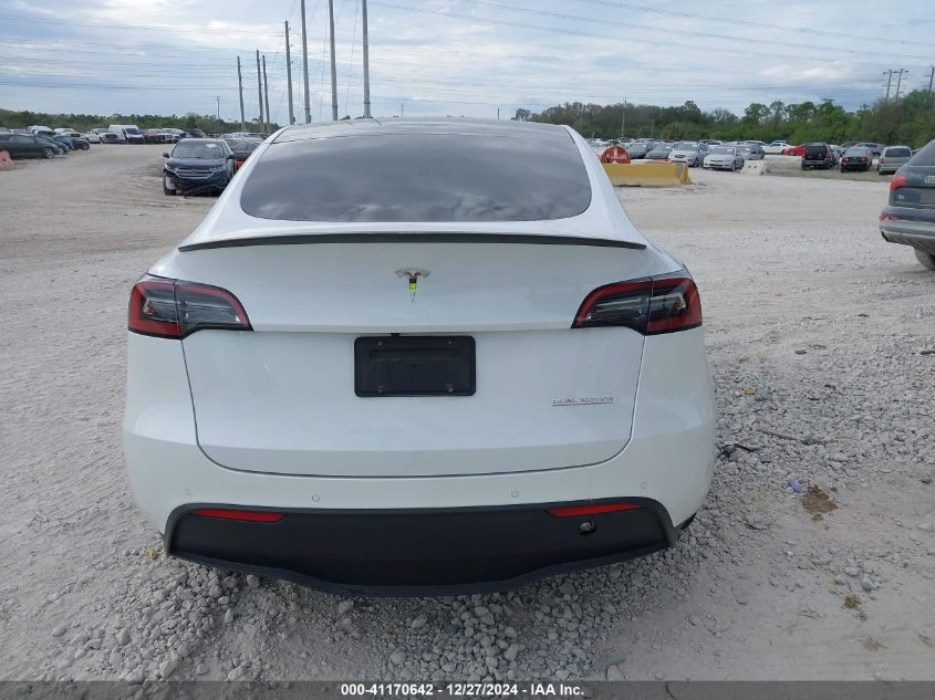 2022 Tesla Model Y Performance Dual Motor All-Wheel Drive VIN: 7SAYGDEF5NF379205 Lot: 41170642