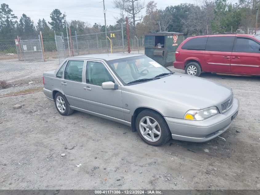 1999 Volvo S70 VIN: YV1LS55AXX1584296 Lot: 41171386