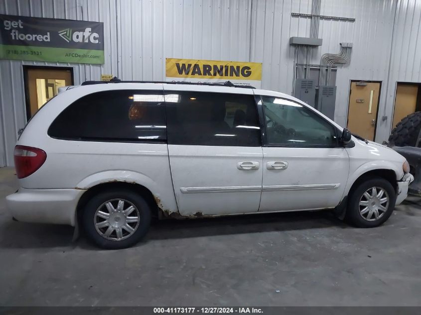 2005 Chrysler Town & Country Touring VIN: 2C4GP54L95R313752 Lot: 41173177