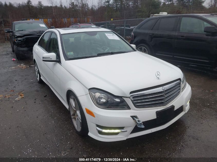 2013 Mercedes-Benz C 300 Luxury 4Matic/Sport 4Matic VIN: WDDGF8AB2DR271757 Lot: 41174579