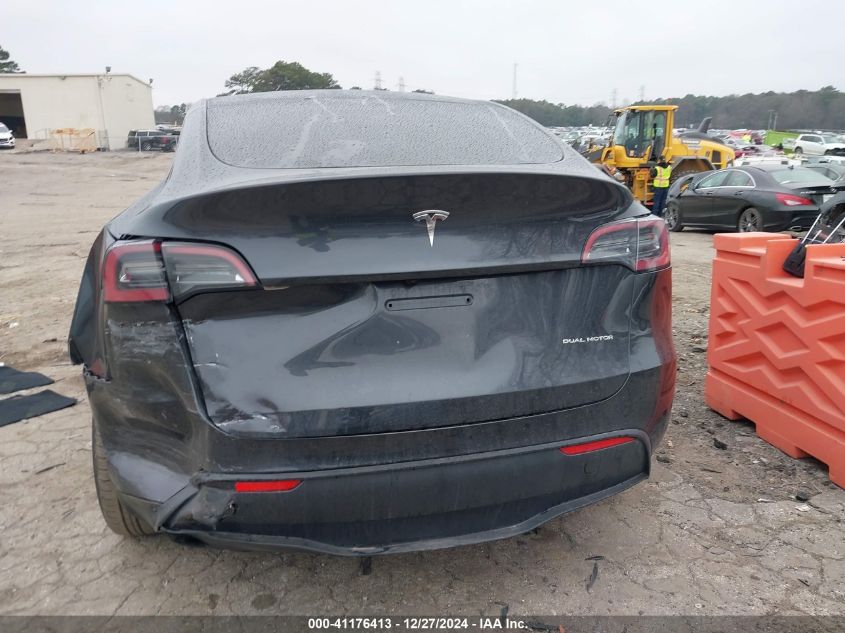 2024 Tesla Model Y Long Range Dual Motor All-Wheel Drive VIN: 7SAYGAEE3RF020253 Lot: 41176413