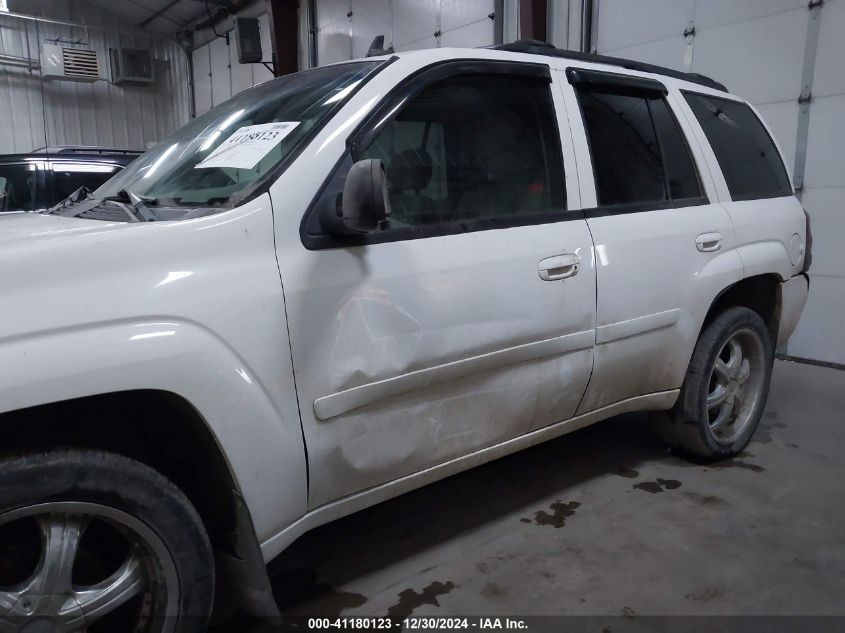 2007 Chevrolet Trailblazer Lt VIN: 1GNET13M772154700 Lot: 41180123