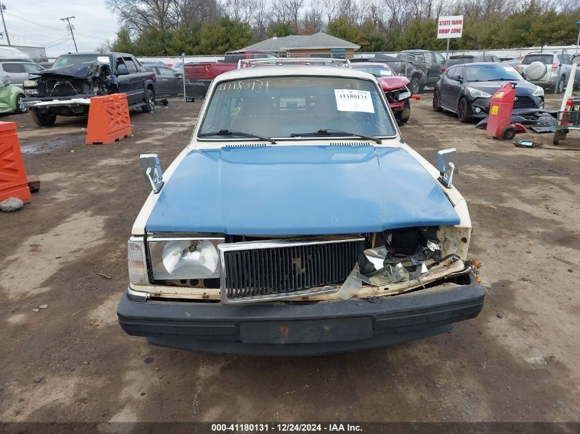 1989 Volvo 245 Dl/Gl VIN: YV1AX8854K1828879 Lot: 41180131