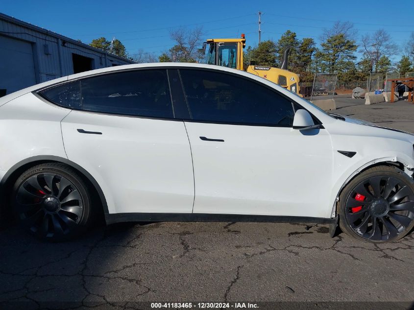 2022 Tesla Model Y Performance Dual Motor All-Wheel Drive VIN: 7SAYGDEF1NF399015 Lot: 41183465