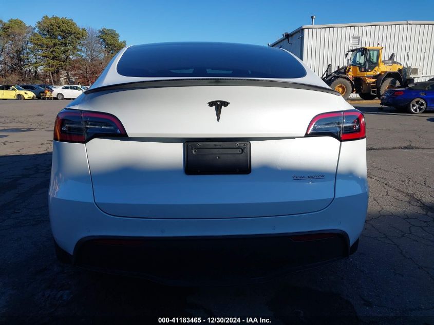 2022 Tesla Model Y Performance Dual Motor All-Wheel Drive VIN: 7SAYGDEF1NF399015 Lot: 41183465