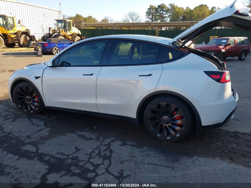 2022 Tesla Model Y Performance Dual Motor All-Wheel Drive VIN: 7SAYGDEF1NF399015 Lot: 41183465